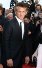 Sean Penn е известен с гневните си избухвания, но най-известен си остава побоят, който нанесе през 1987 на Madonna, когато ударите му по главата й с бейзболна бухалка я изпратиха в болница.