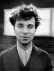 Чали Чаплин на 27-годишна възраст, 1916 г.