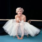 Marilyn Monroe: работела във фабрика за муниции, когато фотограф я посъветвал да се пробва в киното заради красивото си лице