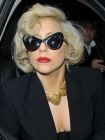 LAdy Gaga показва новата си коса в Ню Йорк