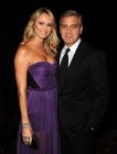 Джордж Клуни започна стабилна връзка с бившата кечистка Стейси Кейблър