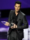 Adam Levine на People's Choice Awards, Maroon 5 взеха на градата за "Любима банда"