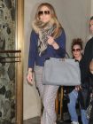 Jennifer Lopez напуска хотела си в Ню Йорк