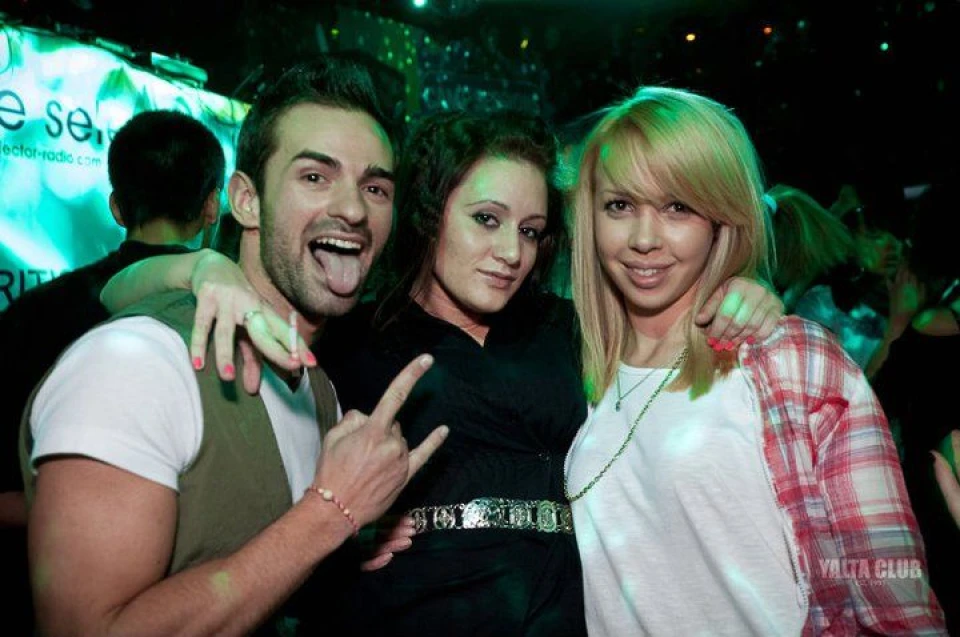 снимки Yalta club