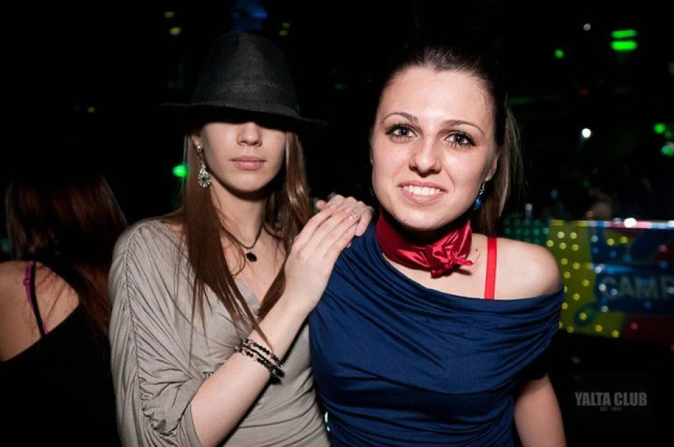 снимки Yalta club