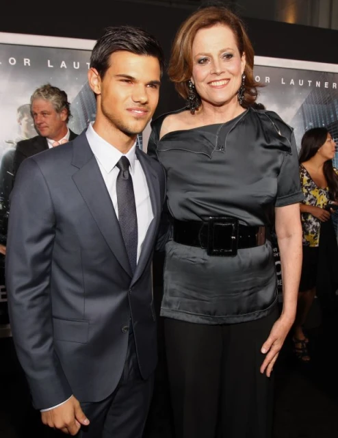 Taylor Lautner и Sigourney Weaver