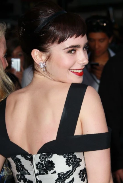 Lily Collins