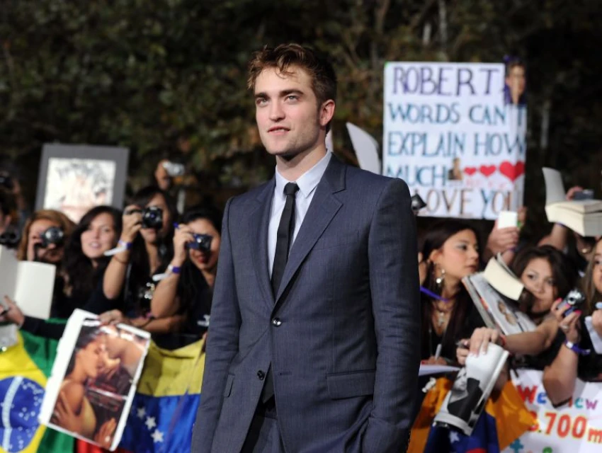 Robert Pattinson