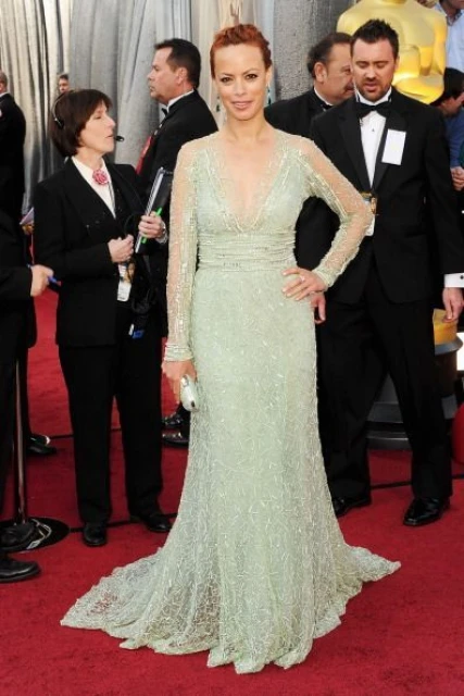 Беренис Бижо в Elie Saab