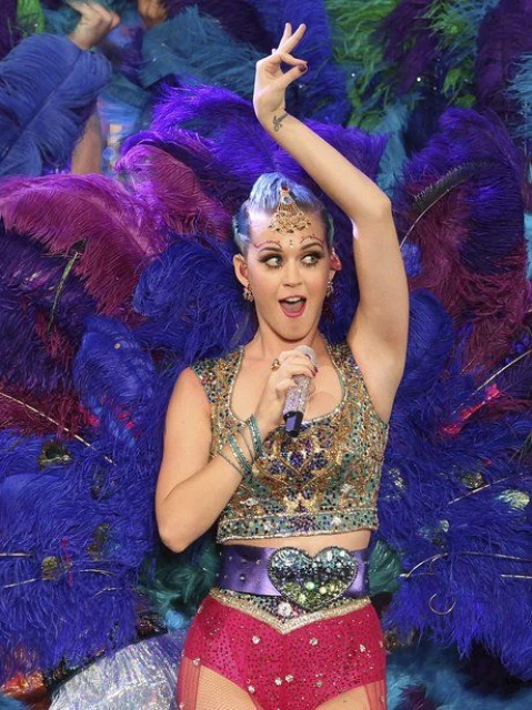 Katy Perry на сцената в Индия